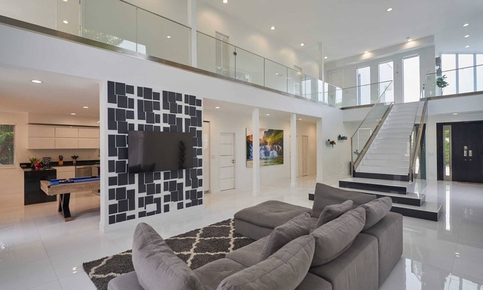 South Lake Villa | Exclusive Top Notch 2-StoryVilla | Cool Terrace w/Grill+Billiards