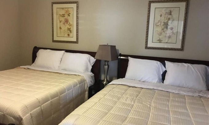 Grogan's Mill Apartment | Executive 2 Bedroom/2 Bath Condo in The Woodland