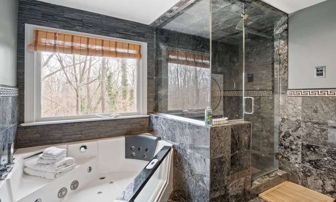 Davis Lake - Eastfield House | Executive Home - Versace Designer Kitchen Steam Shower Master Suite