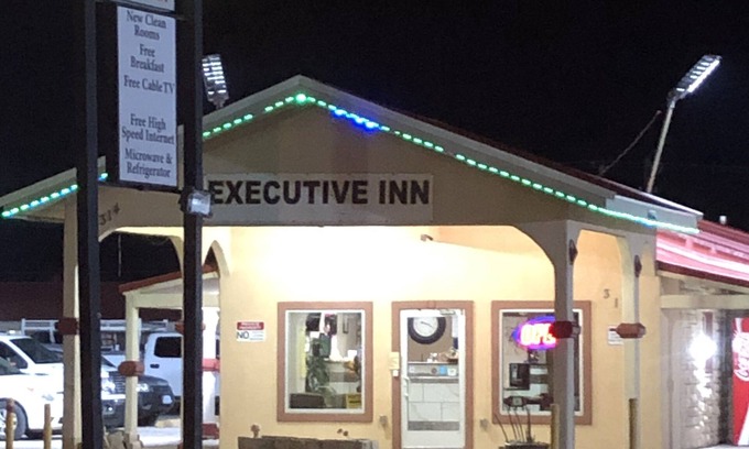 Ira Hotel | Executive Inn