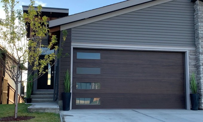Cochrane House | Executive Luxury Home