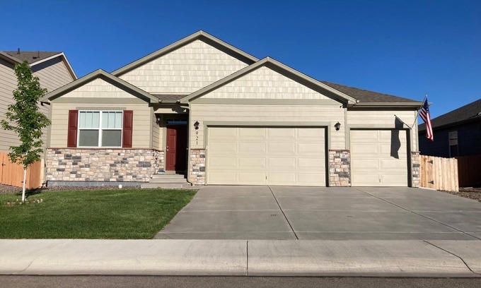 Windsor House | Executive Rental or Comfortably Furnished 4 Bed 2 Bath Home!