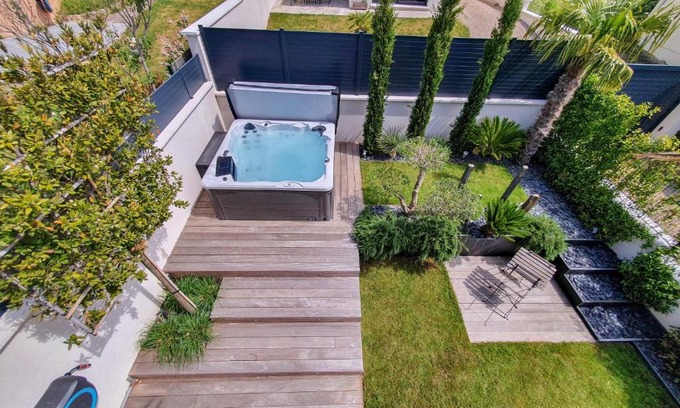Orgeval Villa | EXIGEHOME- Maison d'architecte avec SPA - V2