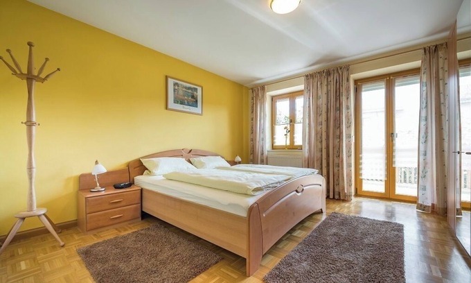 Oberndorf Apartment | Exklusive Nichtraucher-Ferienwohnung in ruhiger Lage für 1-3 Personen
