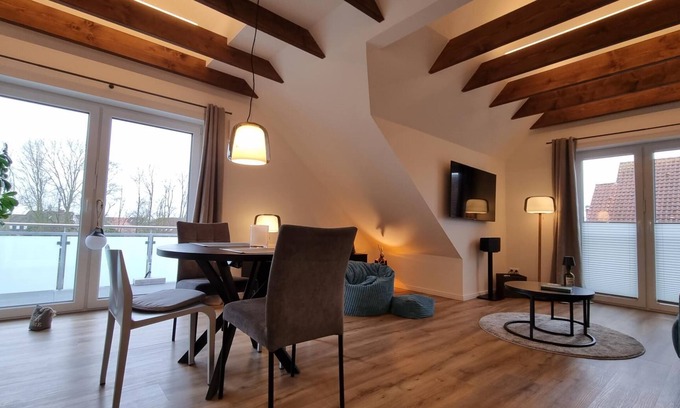 Dornumersiel Apartment | Exklusive Neubau Penthousewohnung Direkt am Wasser mit Großem Balkon