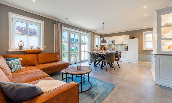 Greetsiel House | Exklusives Friesenhaus "hus in Lee" mit Sauna und Eingezäuntem Gartenbereich