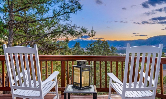 Woodmoor House | Expansive Monument Home: Hot Tub & Mountain Views!