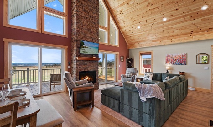 Trumansburg House | Expansive Vistas Await!