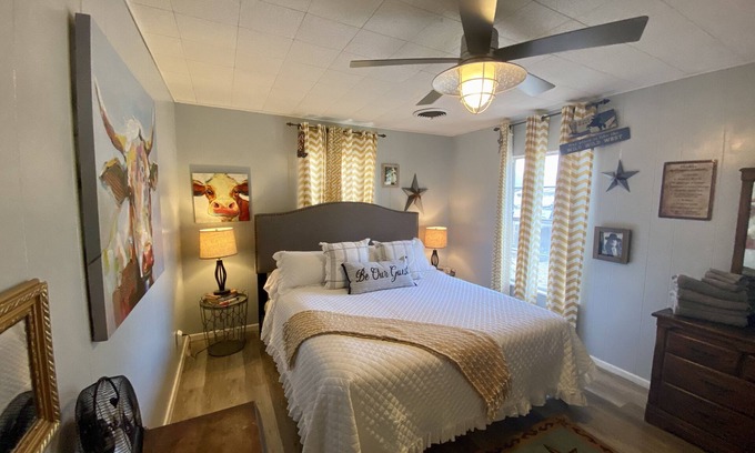 Bandera House | Experience Bandera charm near Medina River