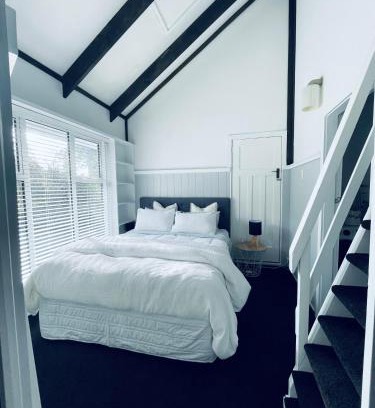 Silverstream Apartment | Experience Heritage, Live Modern