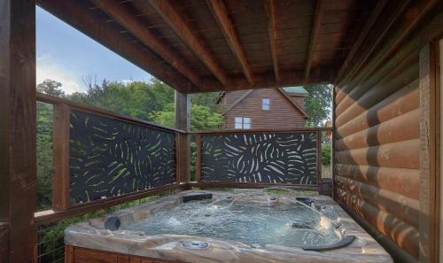 Pigeon Forge House | Experience Luxury and Serenity at 3 Little Bears Just Minutes from Top Attractions Private Indoor Pool Hot Tub