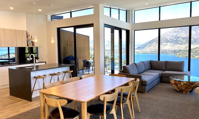 Queenstown House | Experience Queenstown from The Summit