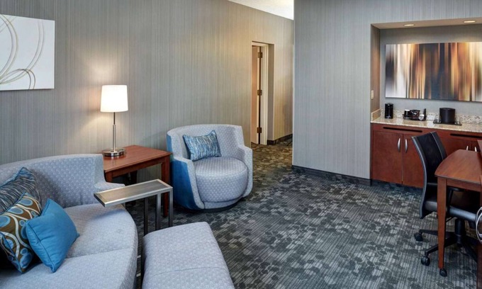 Brookfield Apartment | Experience Soothing Moments & Luxury! 2 Spacious Units, Pool, Pet-friendly!