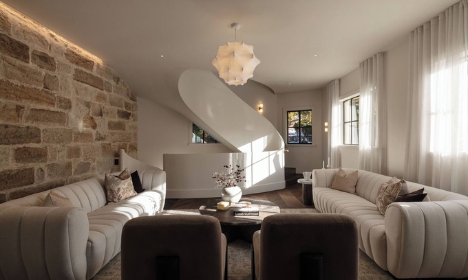Annandale House | Experience Sydney Living: Heritage Charm & Modern Luxury