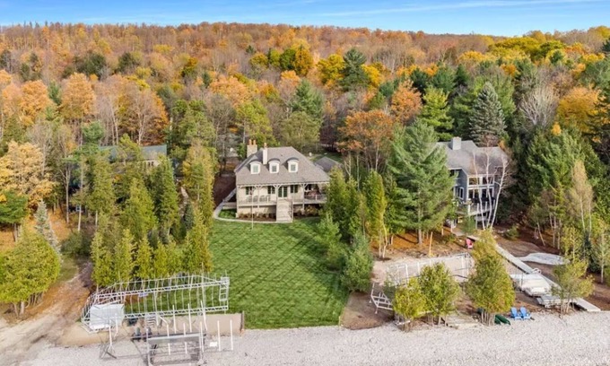 Boyne City House | Experience the best of Northern Michigan lake living!