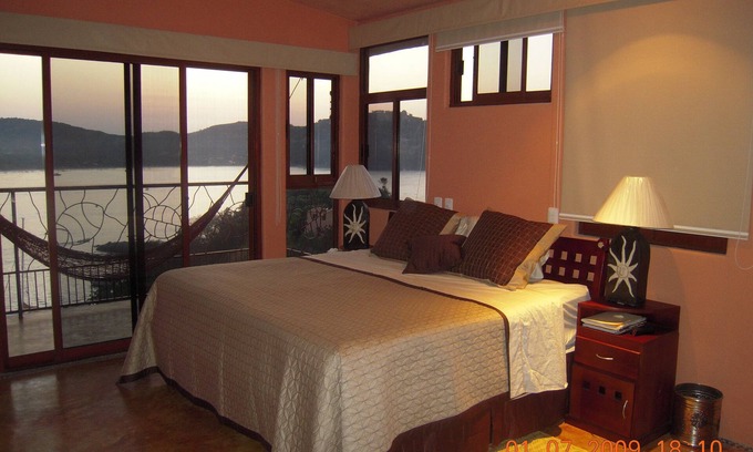 Tlahuac House | Experience Zih beauty/tranquility. Stunning bay views are breathtaking.