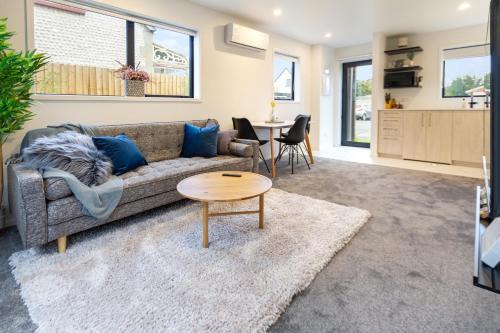 Addington Apartment | Explore Addington and CBD 1 bed w/carpark