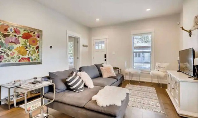 Berkeley House | EXPLORE CO-Gorgeous unit for 4. Super central.