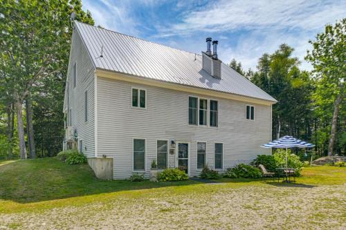 Orland Apartment | Explore Coastal Maine! Cozy Apt with Yard and Garden