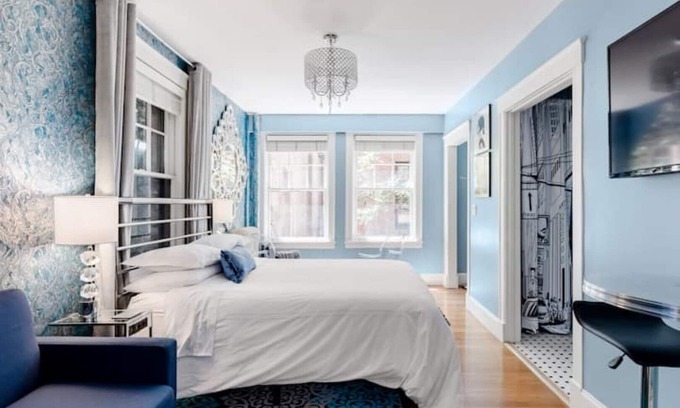Belltown Apartment | Exquisite City Center Oasis! Walk to Cruise Terminal, Convention Center, Amazon!