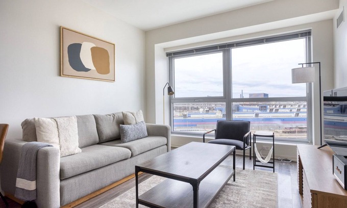 East Cambridge Apartment | Exquisite East Cambridge 1BR w/Gym & W/D, near T Stop, by Blueground