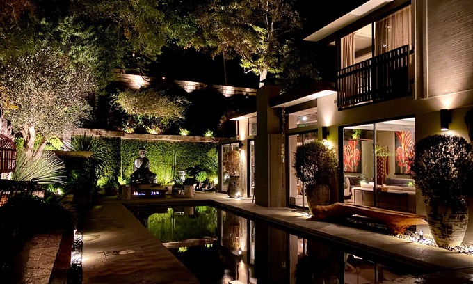 Beverly Glen House | Exquisite Midcentury Retreat