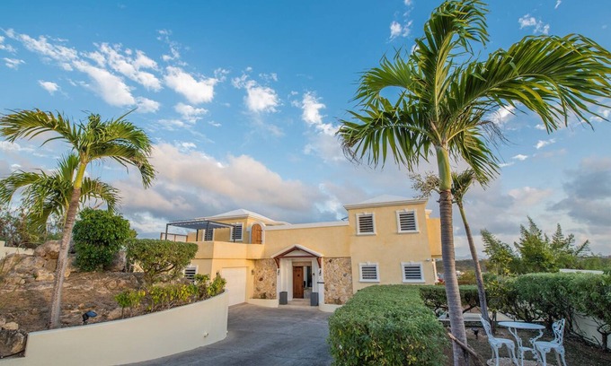 The Valley Villa | exquisite, rejuvenating, charming, private, elegant, beautiful sunset, luxury
