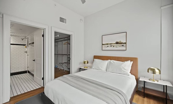 Downtown San Antonio Apartment | Extended Stay 1-Br Just Steps from The Alamo & San Antonio River Walk
