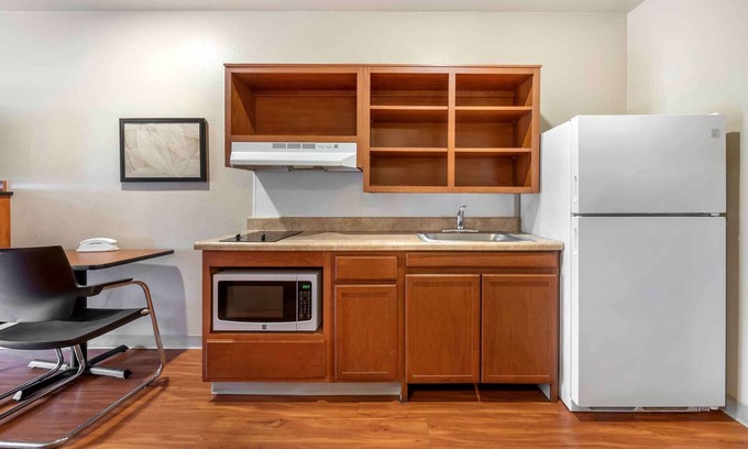Wyoming Hotel | Extended Stay America Select Suites - Grand Rapids - Wyoming