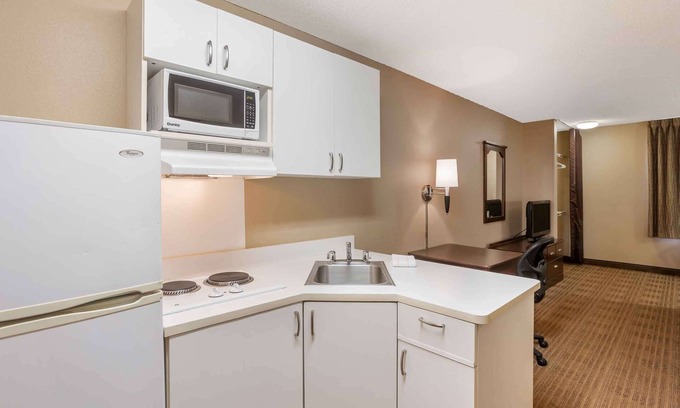 Columbia Hotel | Extended Stay America Select Suites - Columbia - Stadium Blvd.