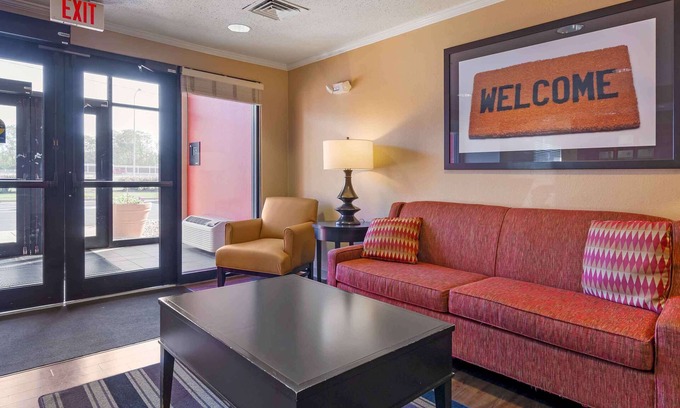 Madison Hotel | Extended Stay America Select Suites - Madison - Old Sauk Rd.