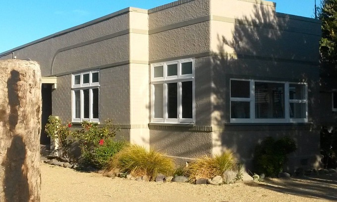Blenheim Cottage | Ezy Walk - Blenheim Holiday Home