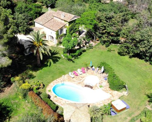 Puget-sur-Argens Bed & Breakfast | Féerie Love