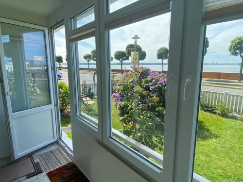 Laboe Apartment | Fördetraum,erste Reihe,Strand 20 m