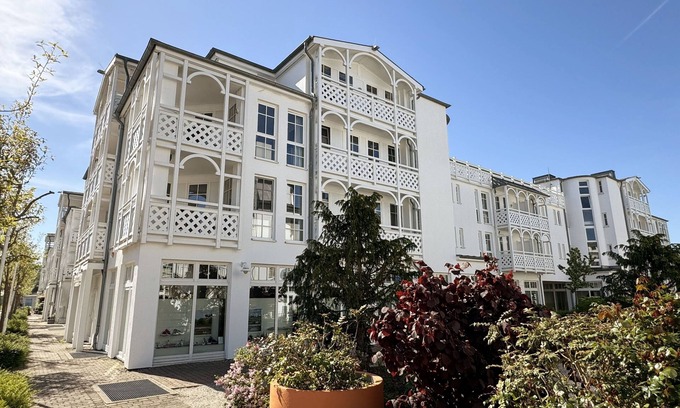 Sellin Apartment | F: Seepark Sellin-Haus Göhren Whg 523 Deichkieker with balcony - Haus Göhren Whg