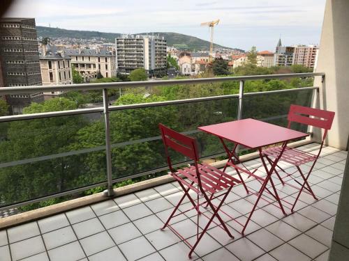 Sablon - Trudaine Apartment | F1 avec vue dégagée, 6 m2 terrasse, Wi-Fi