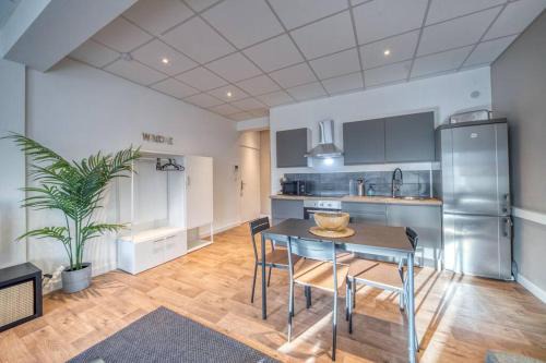 Saint-Martin-d'Heres Apartment | F1 tout équipé-neuf-tout confort