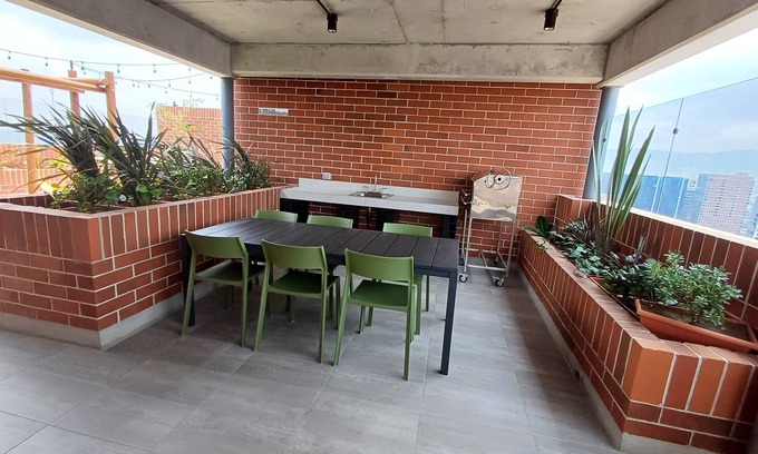Zona 10 Apartment | F7 FIAMENE Cozy Luxury Apto+Wifi+TV+Gym+Laundry @Guatemala City, zona 10