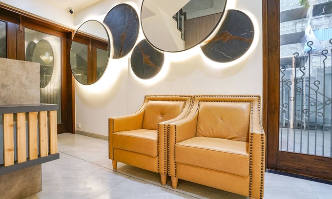 Goregaon West Hotel | Fabhotel Global Spaces