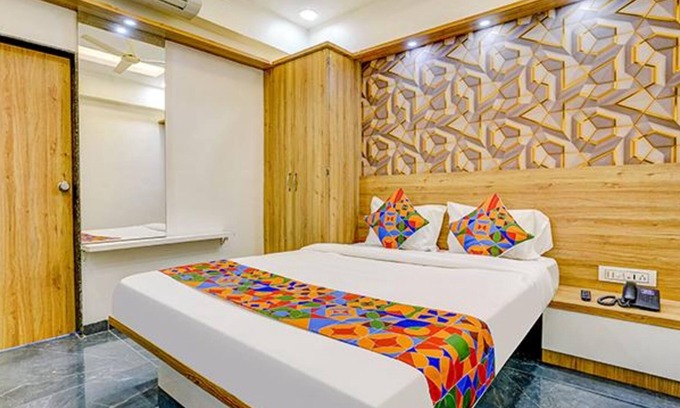 Wagholi Hotel | Fabhotel Goodluck Stays