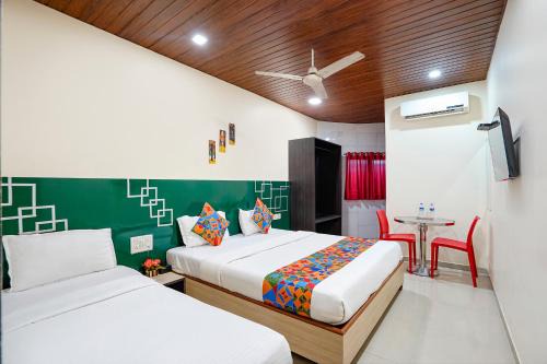 Mumbai Hotel | FabHotel Kailash Park - Sakinaka Junction