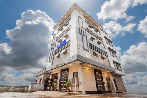 Vrindavan Hotel | FabHotel Maa Gayatri Sadan - Nr Pram Mandir Shree Banke Bihari Temple