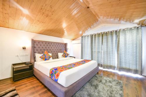 Kumarhatti Hotel | FabHotel The Weekend Vibes