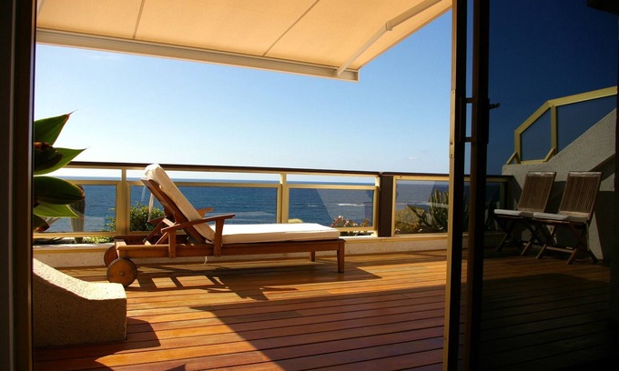 Las Palmas de Gran Canaria Apartment | Fabulous first Beachfront. Two bedrooms. Wifi 24 h and many other extras
