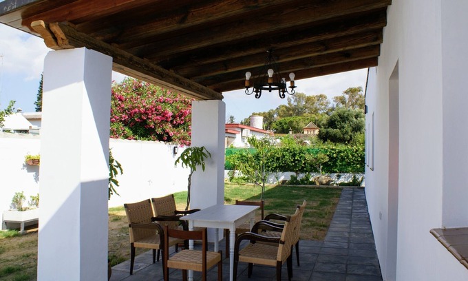 Los Franceses-la Vega House | Fabulous villa for six with private pool