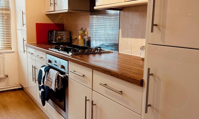 Oxford Apartment | Fabulous 2-bedroom apartment with WiFi in charming Oxford
