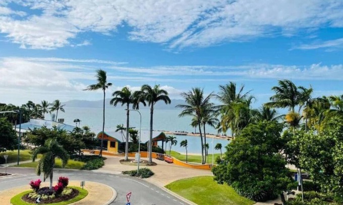 North Ward Apartment | Fabulous 3Bed 2Bath With Stunning Views-The Strand
