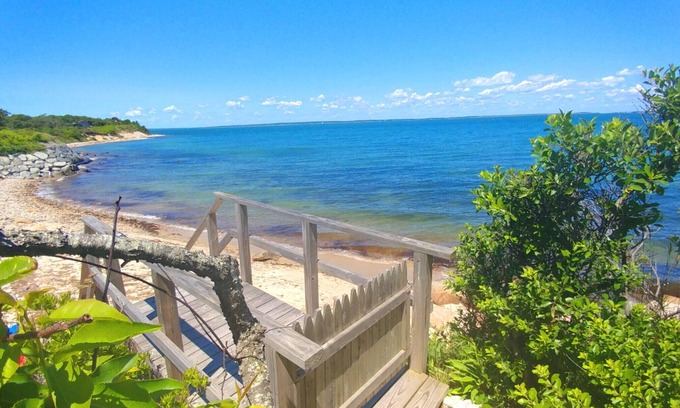 Tisbury House | FABULOUS Makonikey OCEANFRONT With Private Beach !Wrap Around Deck, Pets Ok, A/C