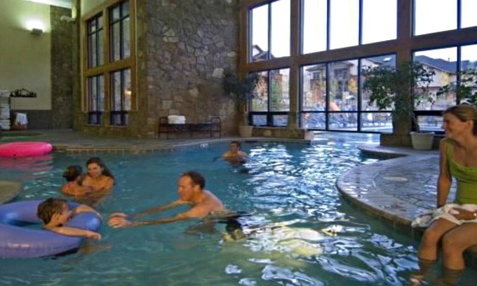 Four O'Clock Condo | Fabulous New Years Week Ski Rental at Grand Timber Lodge in Breckenride, CO
