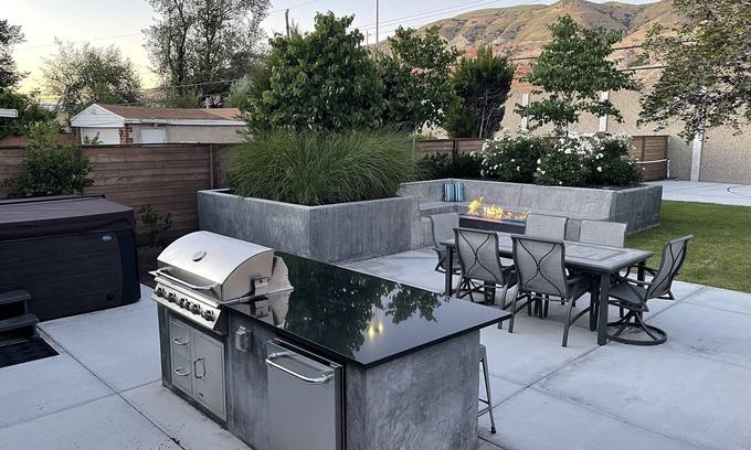 Rose Park House | Fabulous Urban Oasis w/hot tub and private backyard!